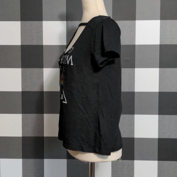 Mossimo "Born to Roam" tshirt - Picture 2 of 5